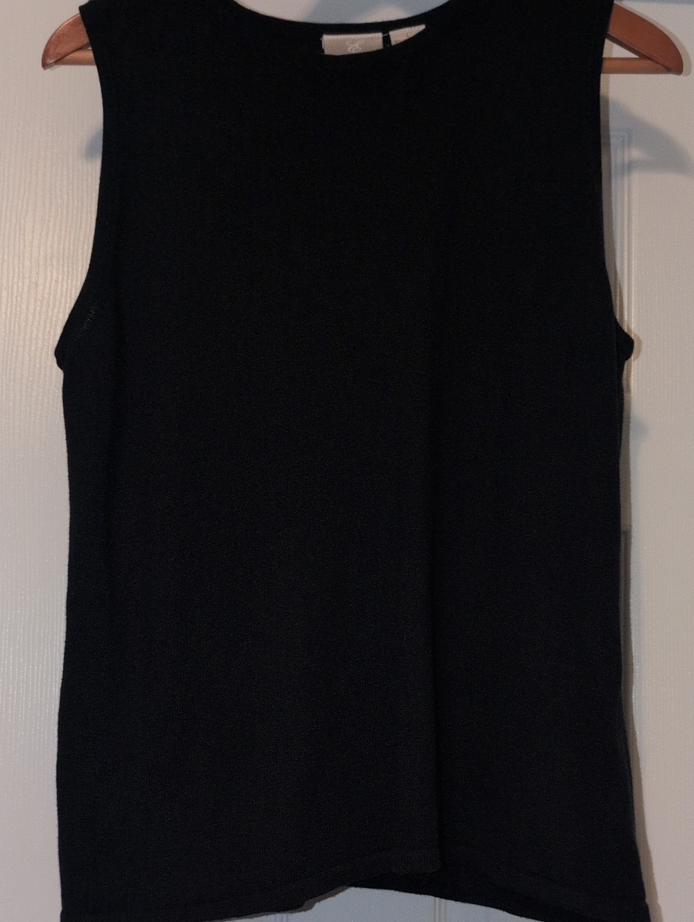 Emma James Black Sleeveless Crewneck Sweater Tank